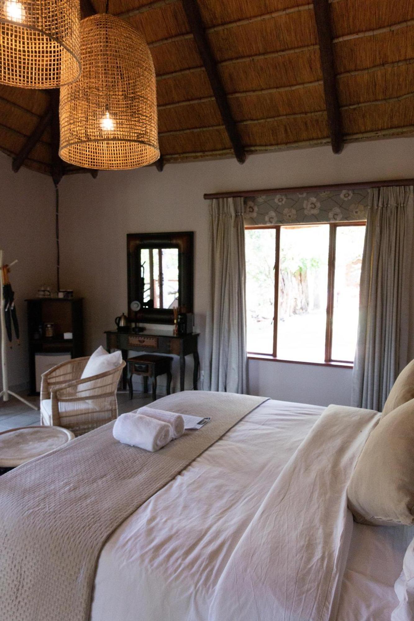 Zenzele River Lodge Rust de Winter Exterior foto